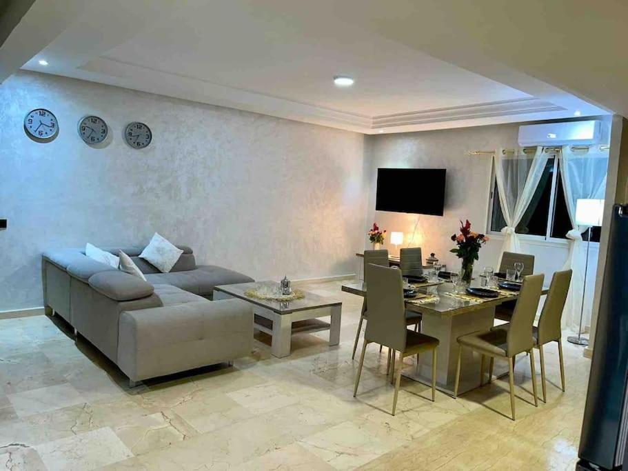 Appartement Haut Standing 3 Chambres Avec Terasse Quartier Gueliz Hivernage A Marrakech I19 มาร์ราเกช ภายนอก รูปภาพ