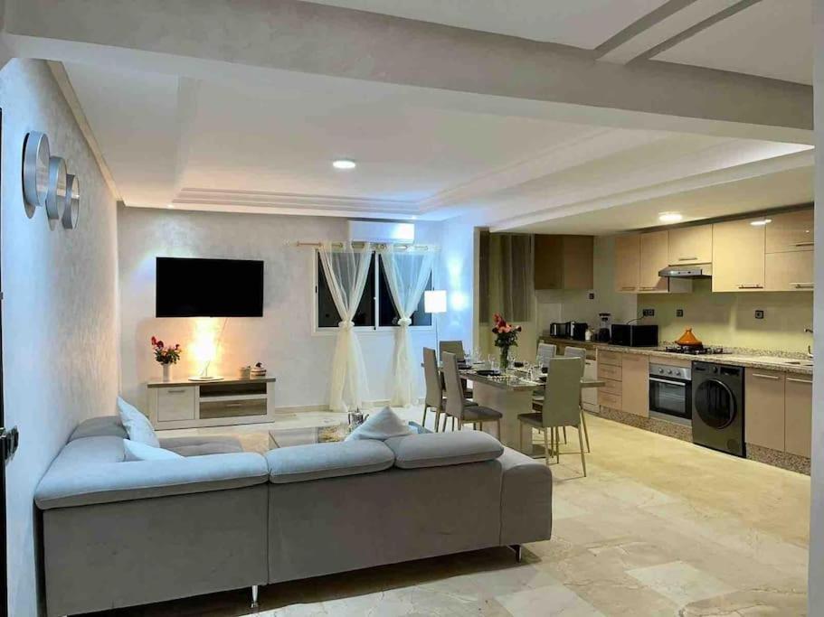 Appartement Haut Standing 3 Chambres Avec Terasse Quartier Gueliz Hivernage A Marrakech I19 มาร์ราเกช ภายนอก รูปภาพ